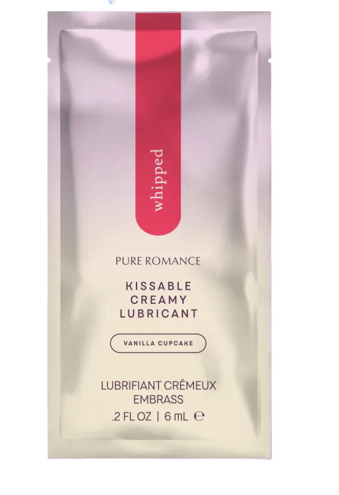 Sample sachet of kissable creamy vanilla cupcake lubricant with pink and gold packaging